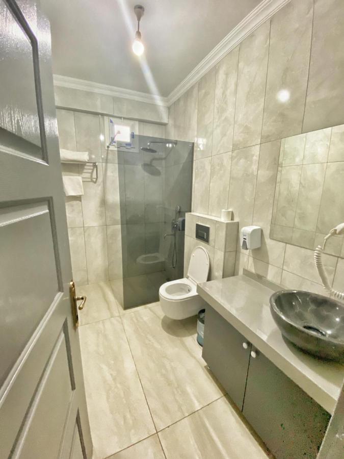 Deniz Hotel Kumburgaz Бююкчекмедже Экстерьер фото