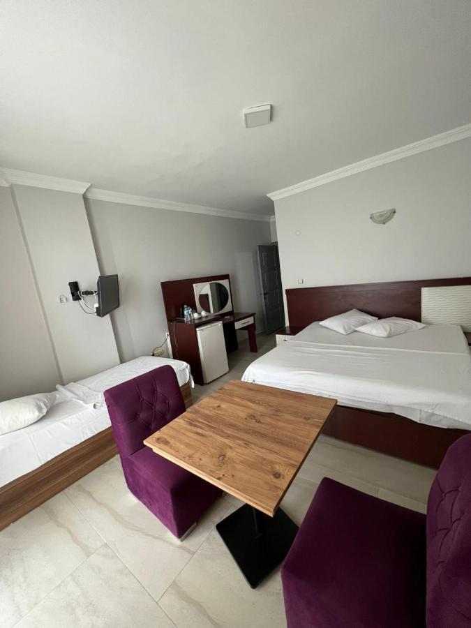 Deniz Hotel Kumburgaz Бююкчекмедже Экстерьер фото