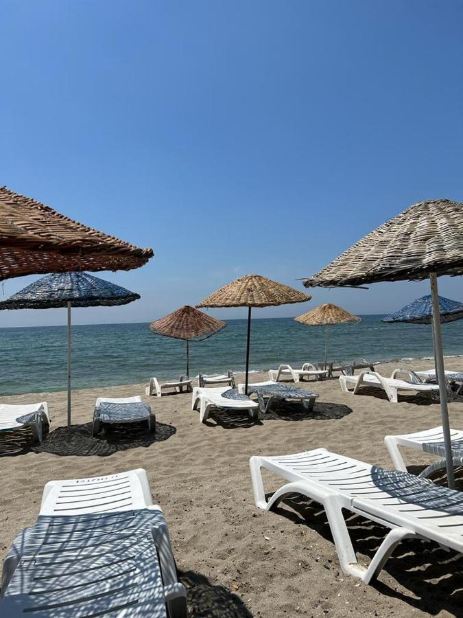 Deniz Hotel Kumburgaz Бююкчекмедже Экстерьер фото